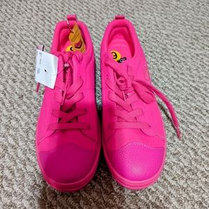 Brand New Hot pink Skechers